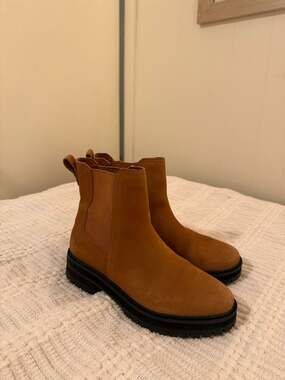 TOMS Bennet Water-Resistant Brown Nubuck Leather Chelsea Boots